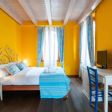 Bed and Breakfast Gemma Γκάρντα